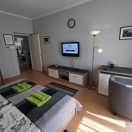 Smart Szallas Apartman ميسكولك المظهر الخارجي الصورة